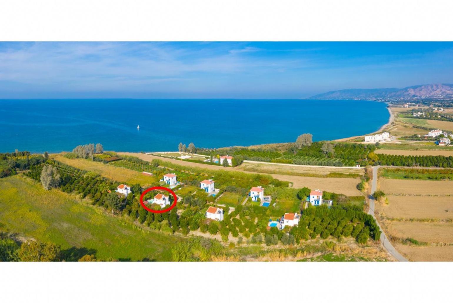 Sun Beach Villa Tria Polis Екстер'єр фото