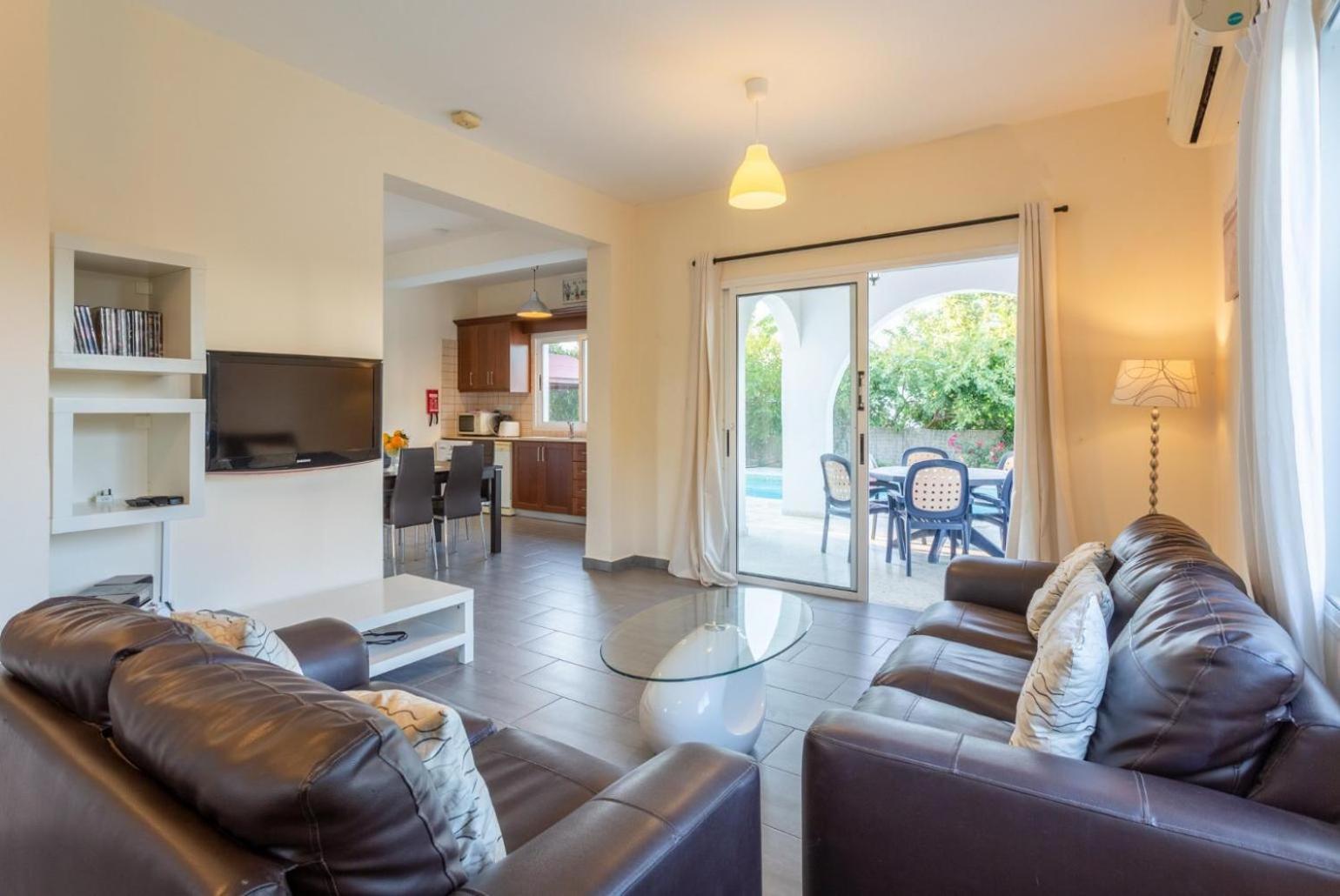 Sun Beach Villa Tria Polis Екстер'єр фото