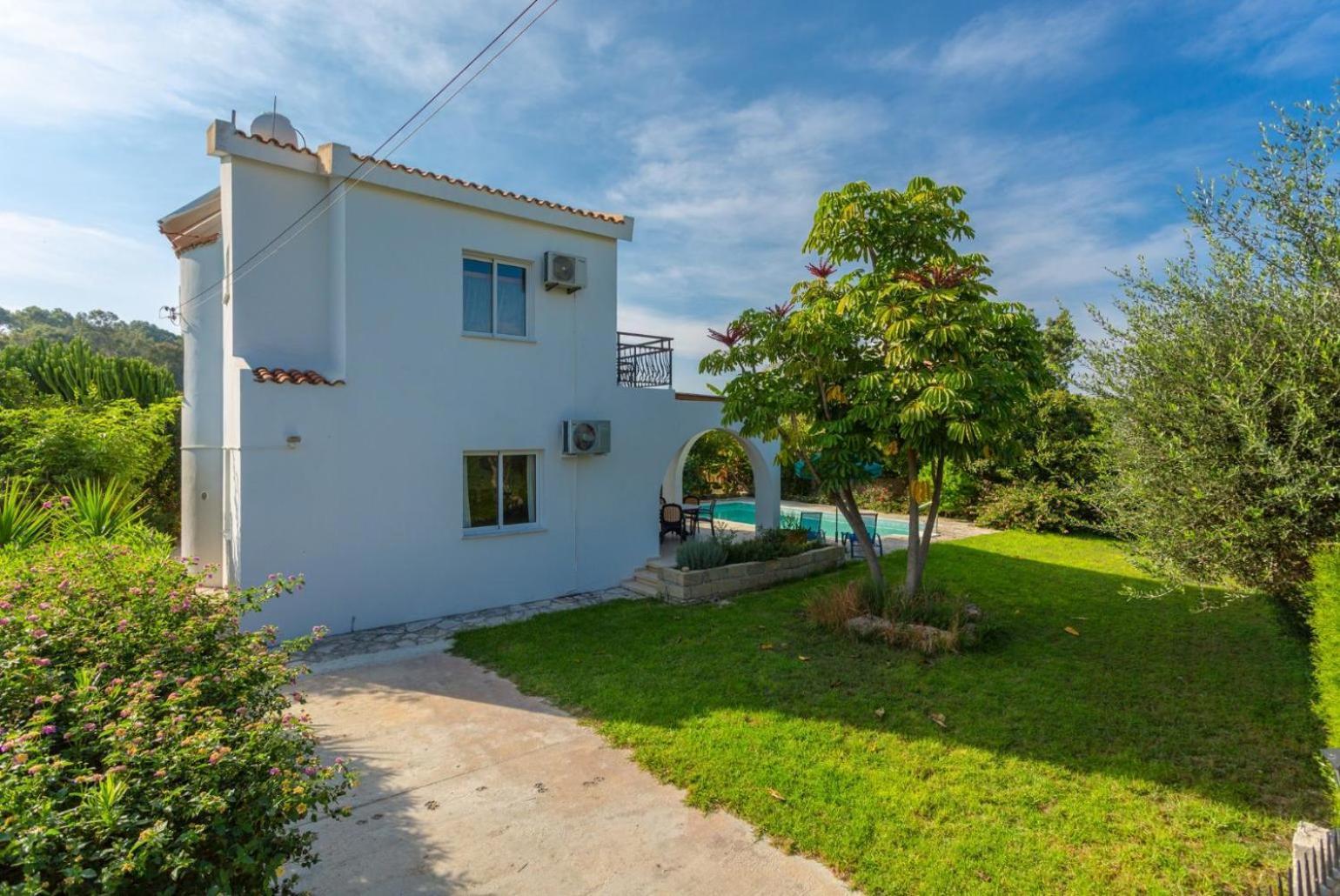 Sun Beach Villa Tria Polis Екстер'єр фото